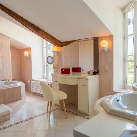 Chateau L'hubertiere