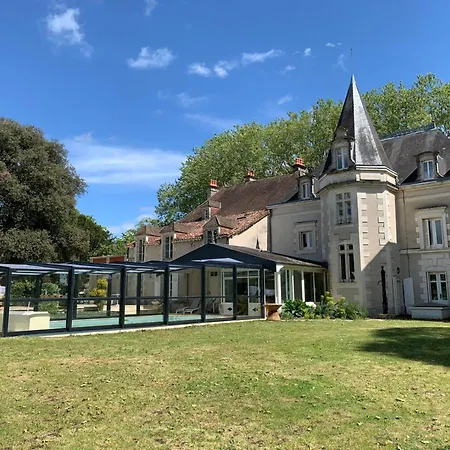 Chateau L'hubertiere Villa Bouresse