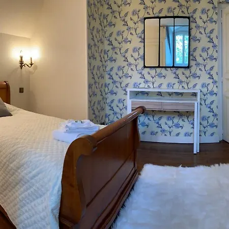 Chateau L'hubertiere Villa Bouresse