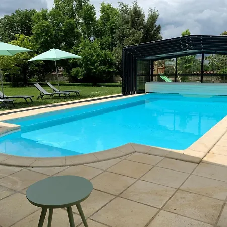 Chateau L'hubertiere * Bouresse