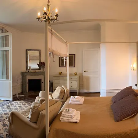 Chateau L'hubertiere, Classe Du Tourisme 4 Etoiles * Bouresse