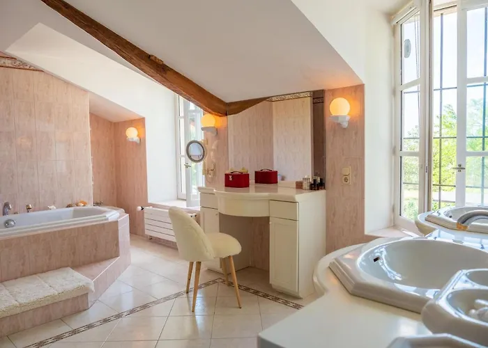 Chateau L'hubertiere