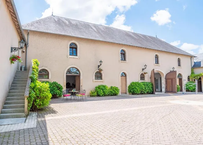 Chateau L'hubertiere Bouresse