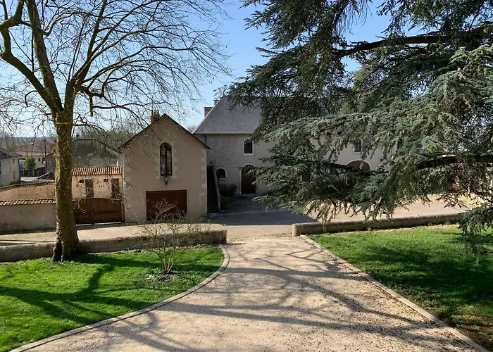 Chateau L'hubertiere Villa