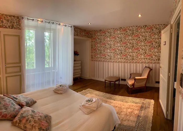 Villa Chateau L'hubertiere Bouresse