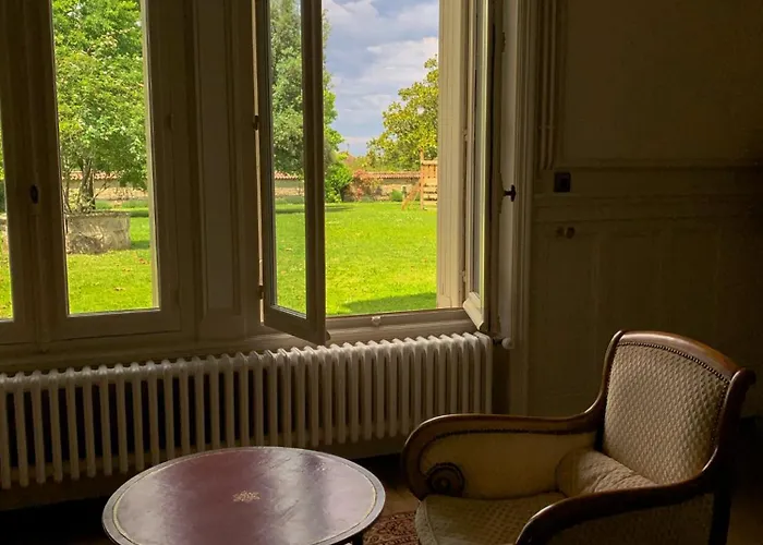 Chateau L'hubertiere *