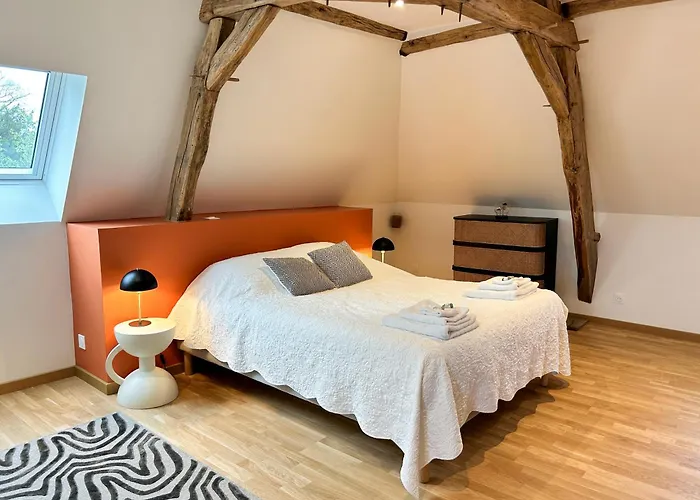 Chateau L'hubertiere Villa